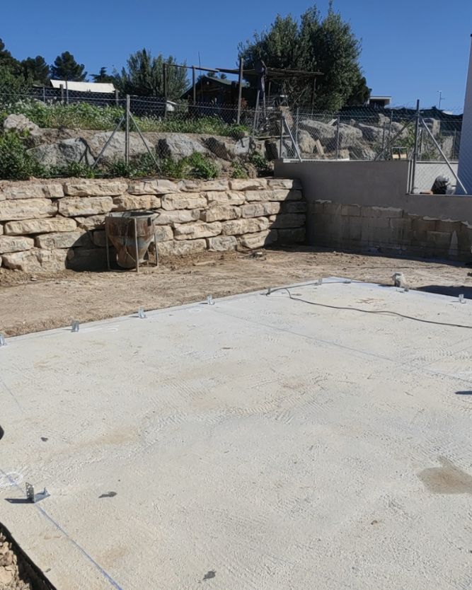 Villa renovation services in Castelldefels