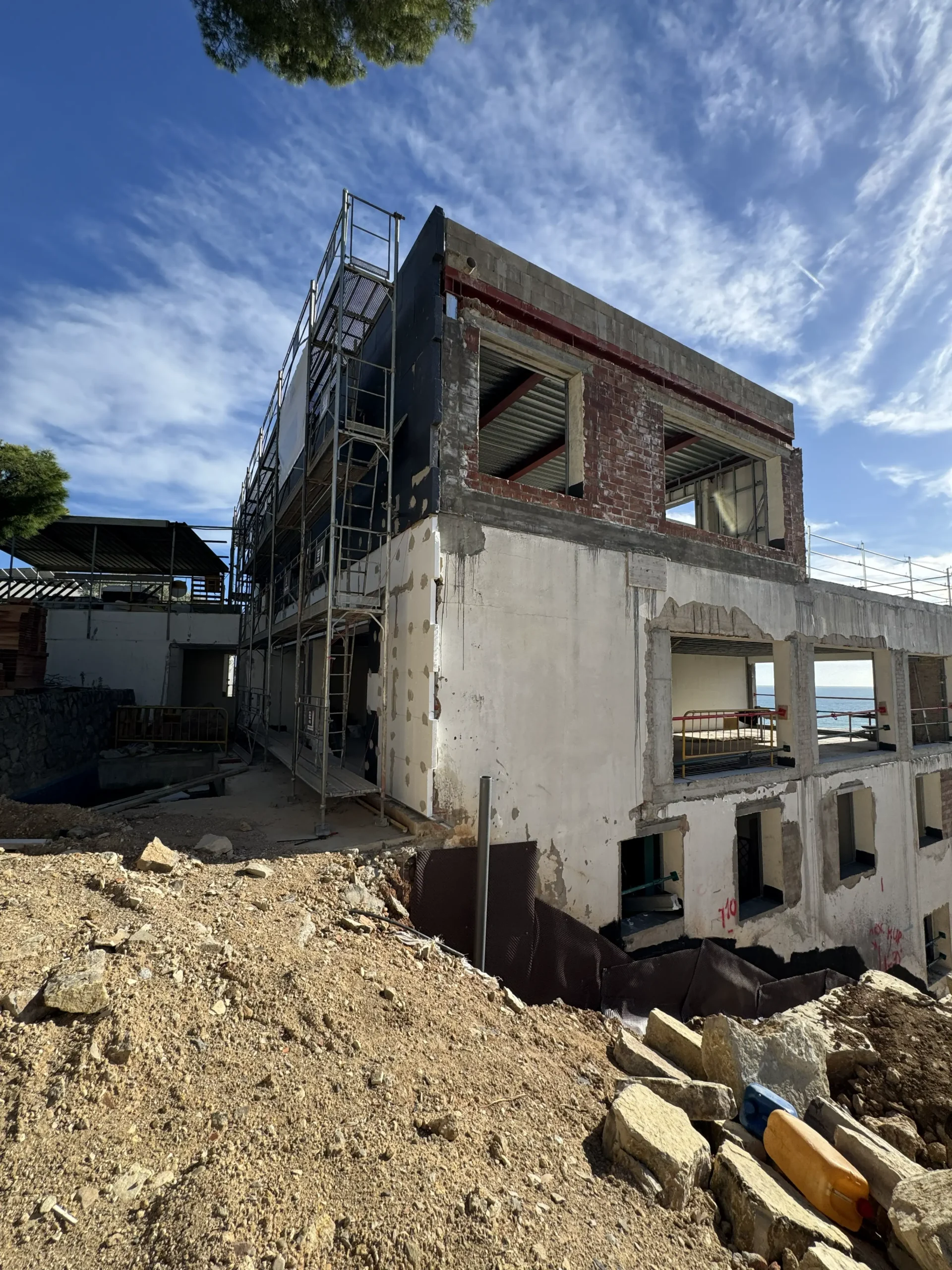Villa renovation in Castelldefels before completion