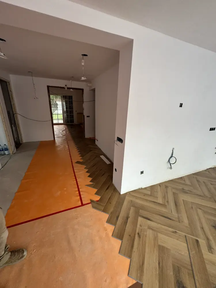 Segunda imagen de instalación del suelo en espiga