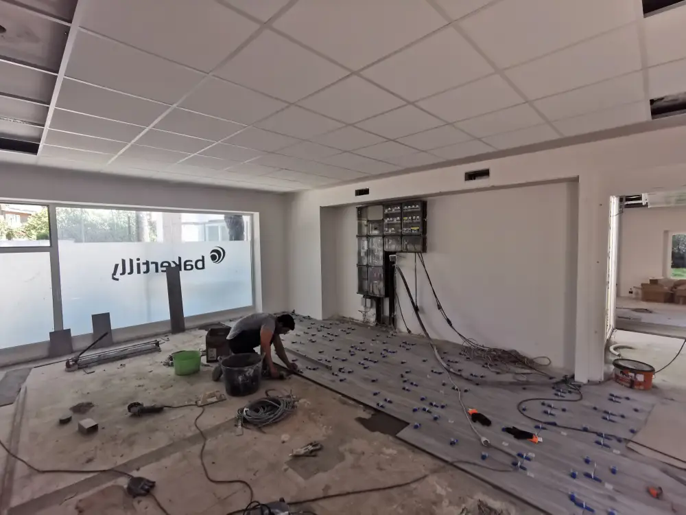 Pedralbes barcelona renovation – acabados interiores proceso suelos porcelanicos falso techo pladur 007