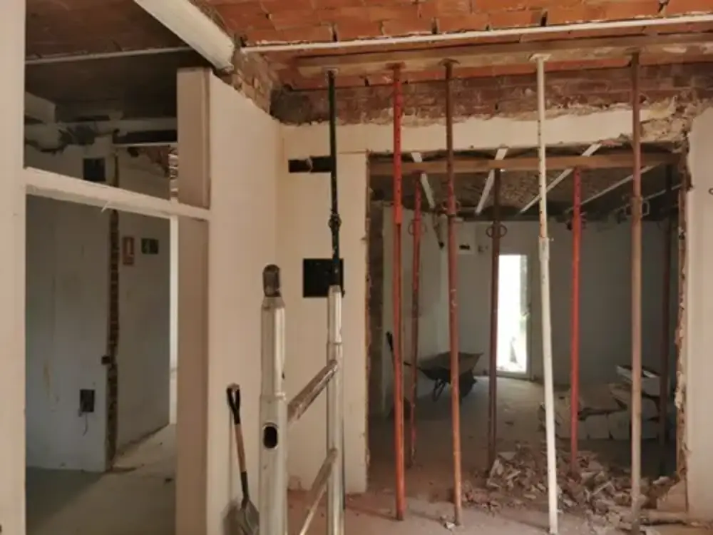 Pedralbes barcelona renovation – derribos y apeos foto  001