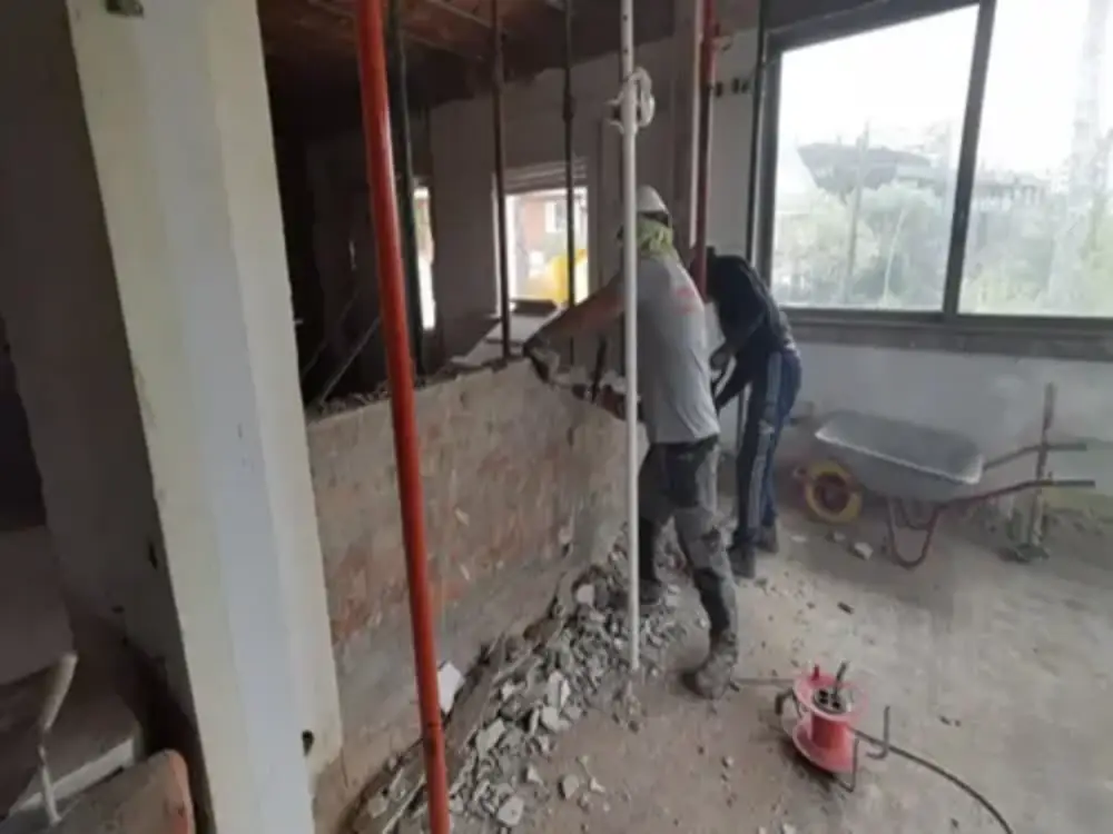 Pedralbes barcelona renovation – derribos y apeos foto  003