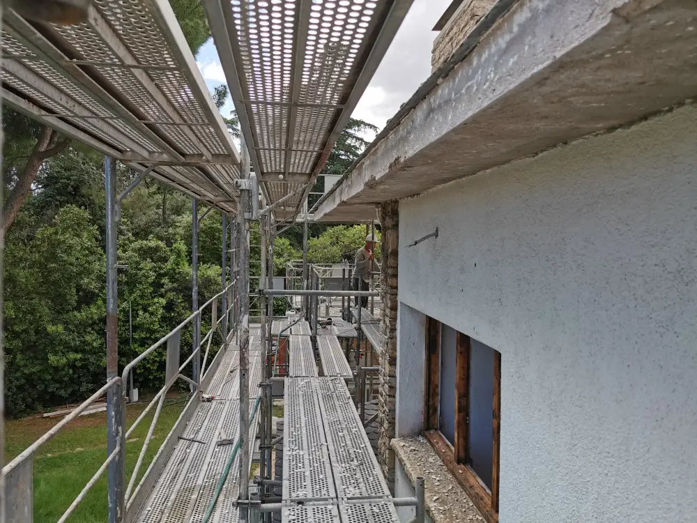 Pedralbes barcelona renovation – inicio trabajos en fachada 001