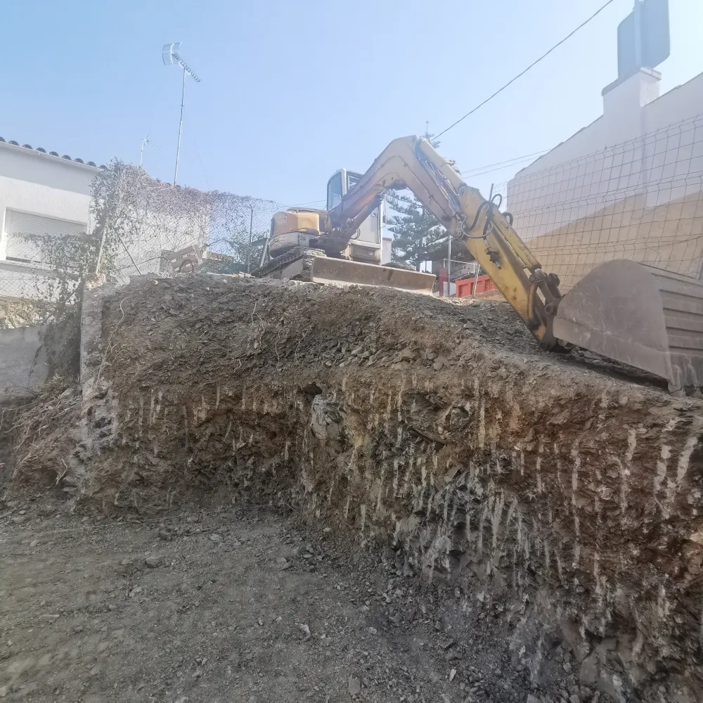 Earthworks and demolition phase under project coordination