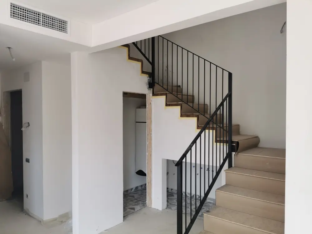 Interior staircase integrated into the spatial design